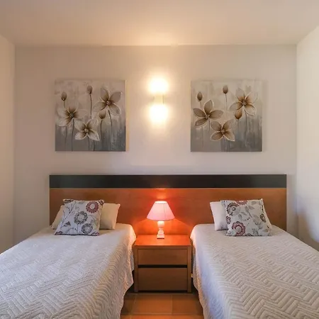 Casa Caravela, Da Casa de Férias