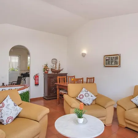 Casa Caravela, Da * Luz