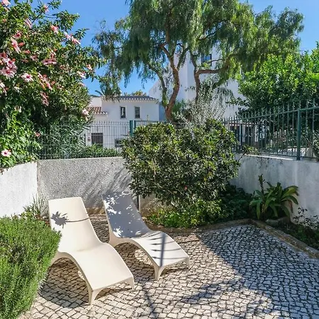 Casa Caravela, Da Luz